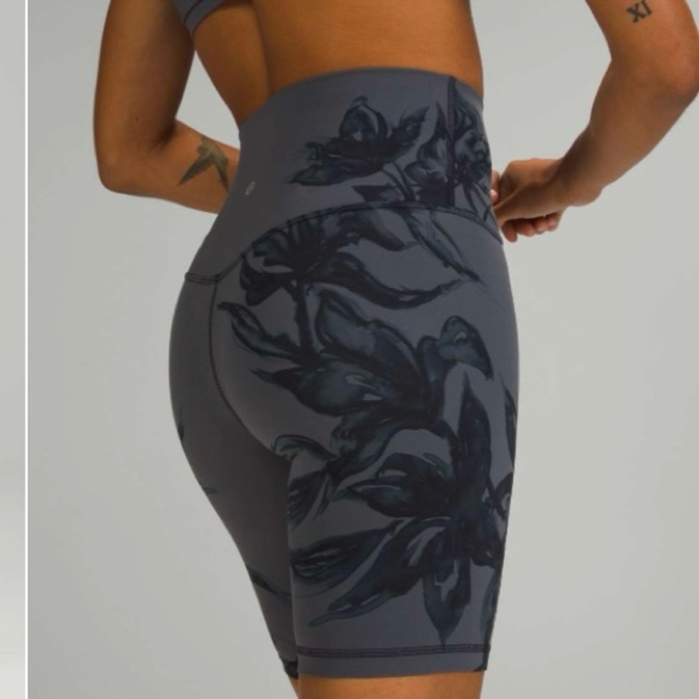 lululemon athletica High-Rise Floral Athletic Bike Shorts in Charcoal and Black